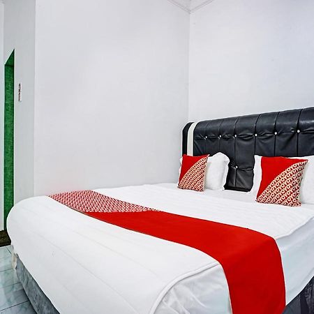 Oyo 90209 Dk Singarimbun Berastagi Homestay Ngoại thất bức ảnh